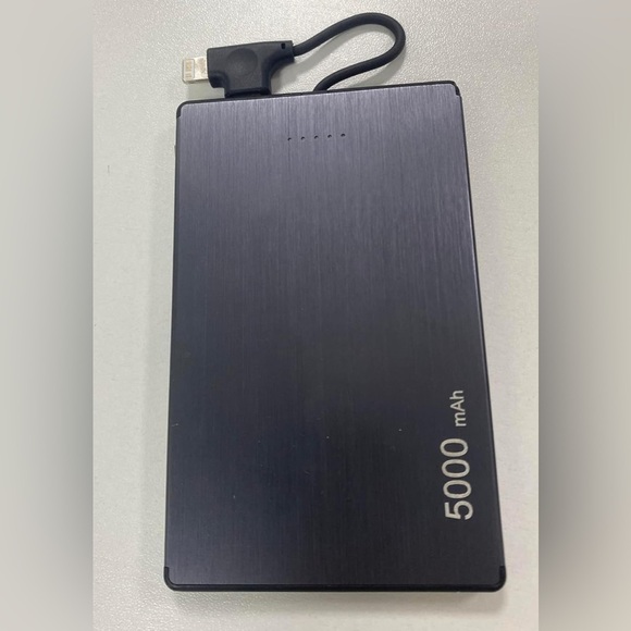 5000 mAh Black Power Bank (071) - Picture 1 of 3
